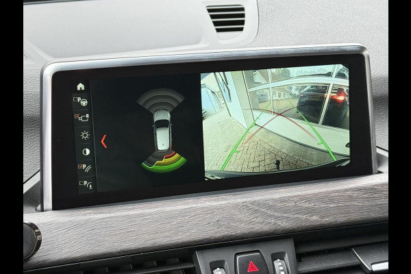 BMW X1 sDrive18i X LINE | HEAD UP | PANORAMA | CAMERA | STOELVERWARMING | PARKEERSENSOREN |