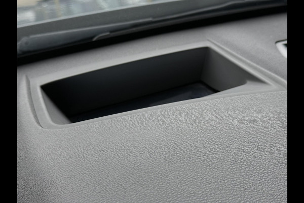 BMW X1 sDrive18i X LINE | HEAD UP | PANORAMA | CAMERA | STOELVERWARMING | PARKEERSENSOREN |
