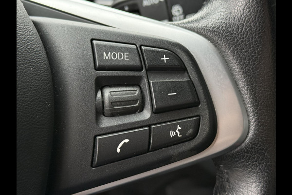 BMW X1 sDrive18i X LINE | HEAD UP | PANORAMA | CAMERA | STOELVERWARMING | PARKEERSENSOREN |
