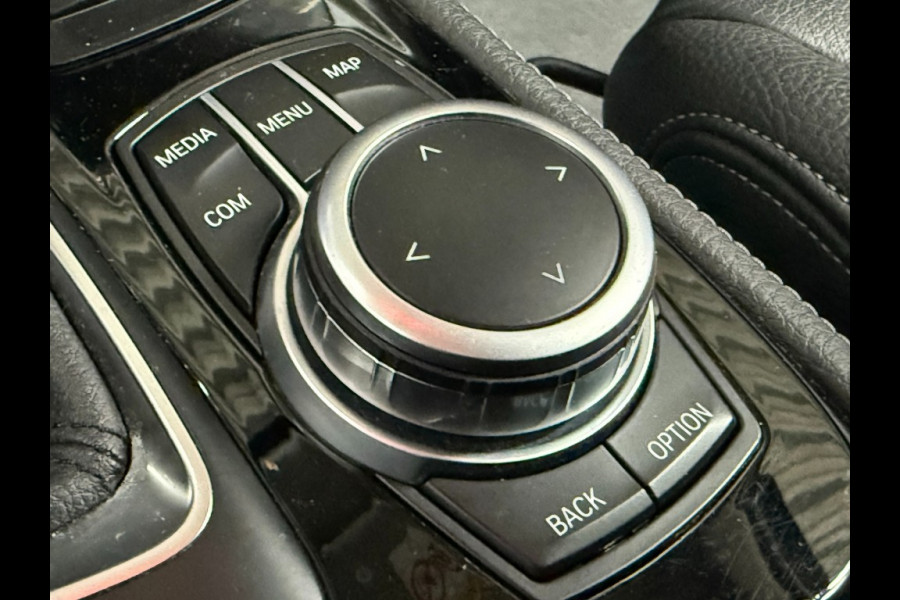 BMW 2 Serie Active Tourer 220i 179pk High Executive Trekhaak/LED/camera/navi professional
