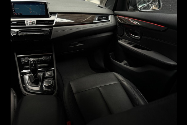 BMW 2 Serie Active Tourer 220i 179pk High Executive Trekhaak/LED/camera/navi professional