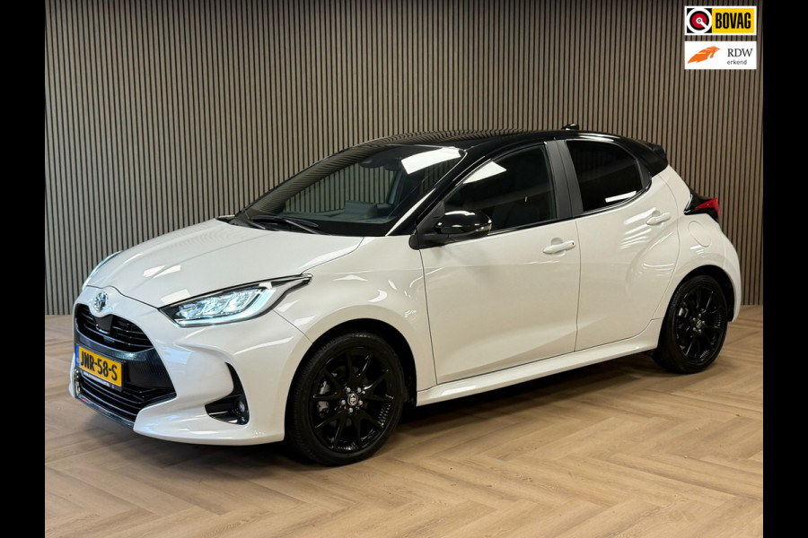Toyota Yaris 1.5 Hybrid Sport AUT. CAMERA NAVIGATIE KEYLESS-GO LANE-ASSIST STOELVERWARMING AIRCO CRUISE