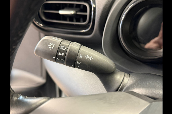 Toyota Yaris 1.5 Hybrid Sport AUT. CAMERA NAVIGATIE KEYLESS-GO LANE-ASSIST STOELVERWARMING AIRCO CRUISE