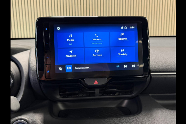 Toyota Yaris 1.5 Hybrid Sport AUT. CAMERA NAVIGATIE KEYLESS-GO LANE-ASSIST STOELVERWARMING AIRCO CRUISE