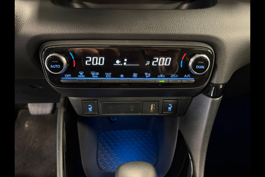 Toyota Yaris 1.5 Hybrid Sport AUT. CAMERA NAVIGATIE KEYLESS-GO LANE-ASSIST STOELVERWARMING AIRCO CRUISE