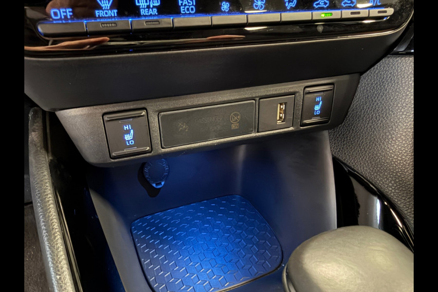 Toyota Yaris 1.5 Hybrid Sport AUT. CAMERA NAVIGATIE KEYLESS-GO LANE-ASSIST STOELVERWARMING AIRCO CRUISE