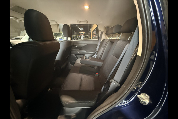 Mitsubishi Outlander 2.0 Connect Pro