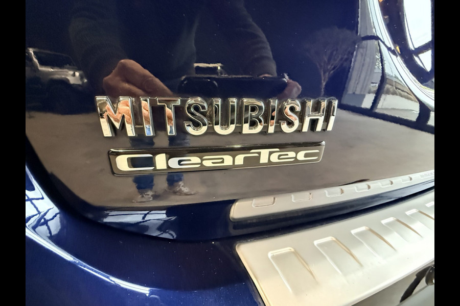 Mitsubishi Outlander 2.0 Connect Pro