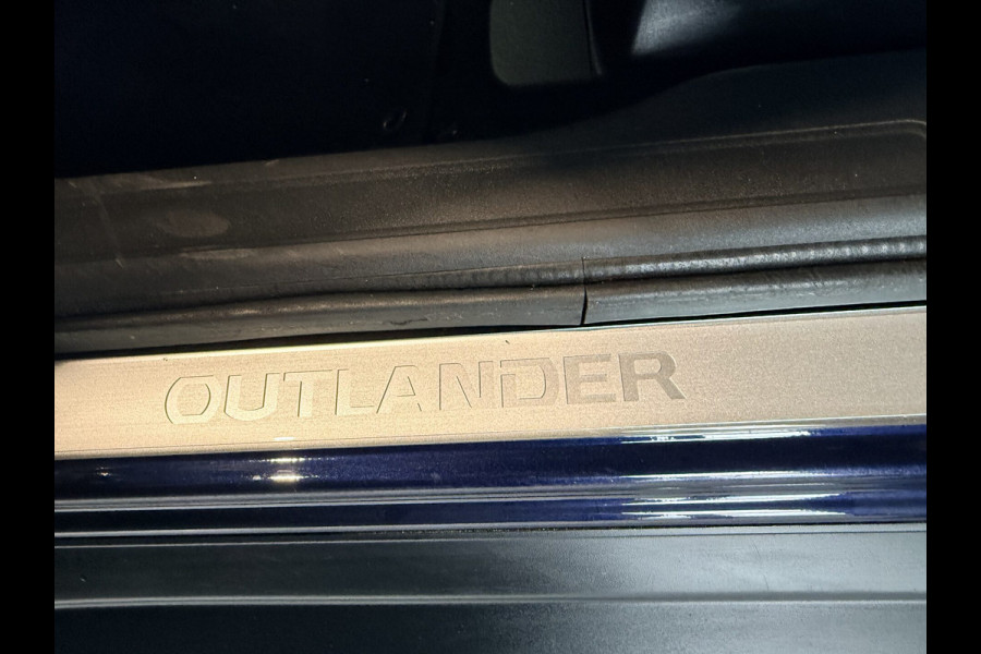 Mitsubishi Outlander 2.0 Connect Pro
