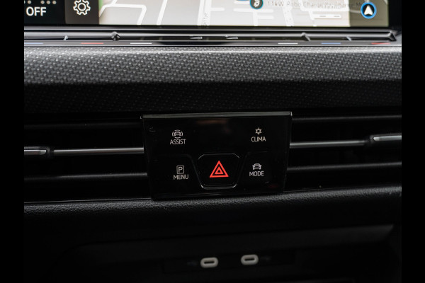 Volkswagen Golf 1.5 eTSI R-Line Pano/Matrix/Camera/Keyless