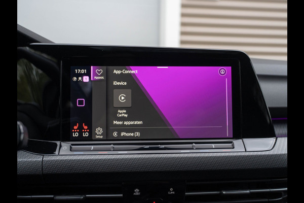 Volkswagen Golf 1.5 eTSI R-Line Pano/Matrix/Camera/Keyless