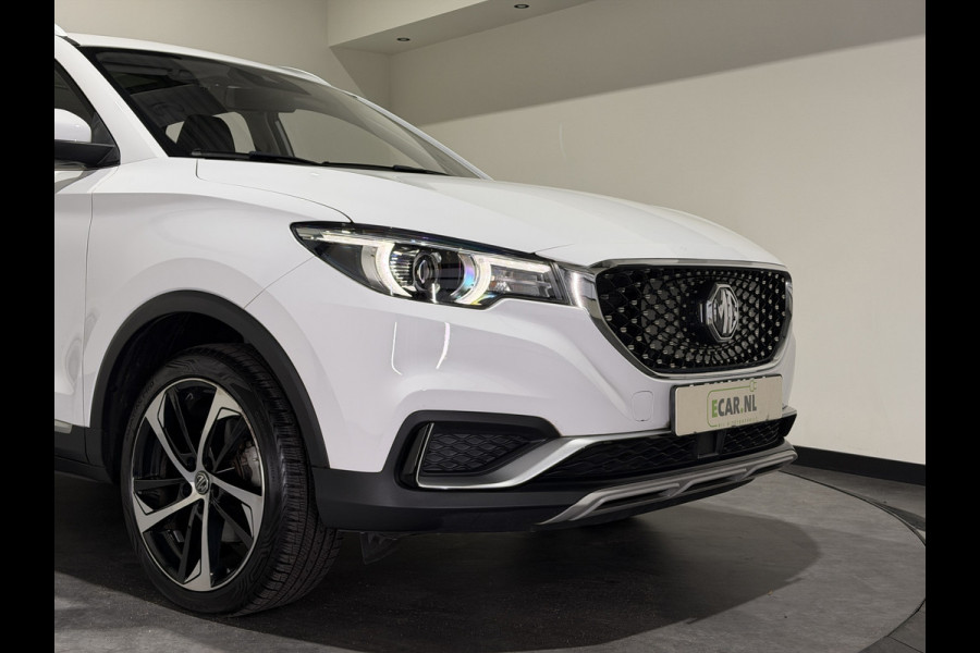 MG ZS EV Luxury 45 kWh | Panoramadak | Leder interieur | Keyless | ACC | Apple CarPlay - Android Auto