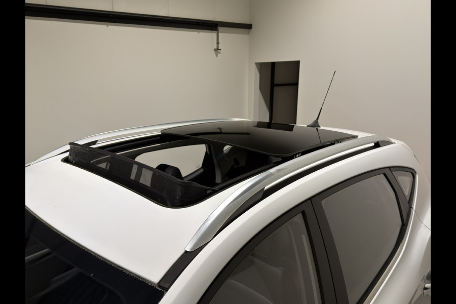 MG ZS EV Luxury 45 kWh | Panoramadak | Leder interieur | Keyless | ACC | Apple CarPlay - Android Auto