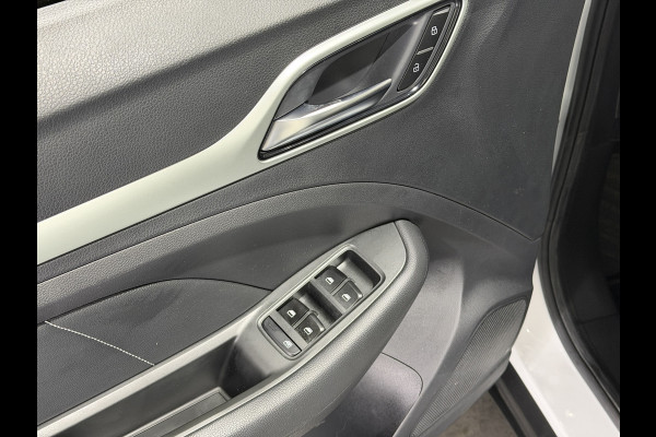 MG ZS EV Luxury 45 kWh | Panoramadak | Leder interieur | Keyless | ACC | Apple CarPlay - Android Auto