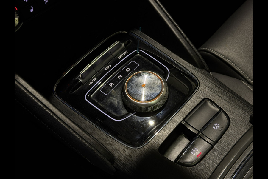 MG ZS EV Luxury 45 kWh | Panoramadak | Leder interieur | Keyless | ACC | Apple CarPlay - Android Auto
