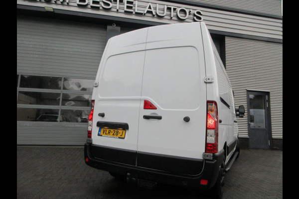Renault Master T35 2.3 dCi 180pk, L2, Navi, Camera, LED, 2x Schuifdeur, Trekhaak, 3-Zits.