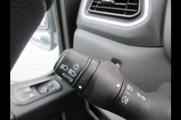 Renault Master T35 2.3 dCi 180pk, L2, Navi, Camera, LED, 2x Schuifdeur, Trekhaak, 3-Zits.