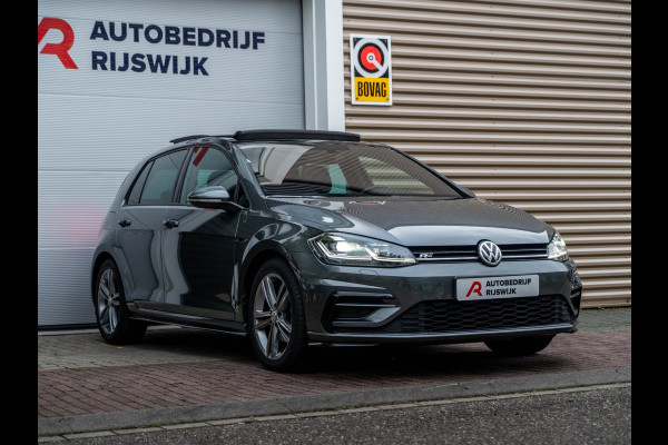 Volkswagen Golf 1.5 TSI 3xR-Line Pano/Camera/AppleCarPlay