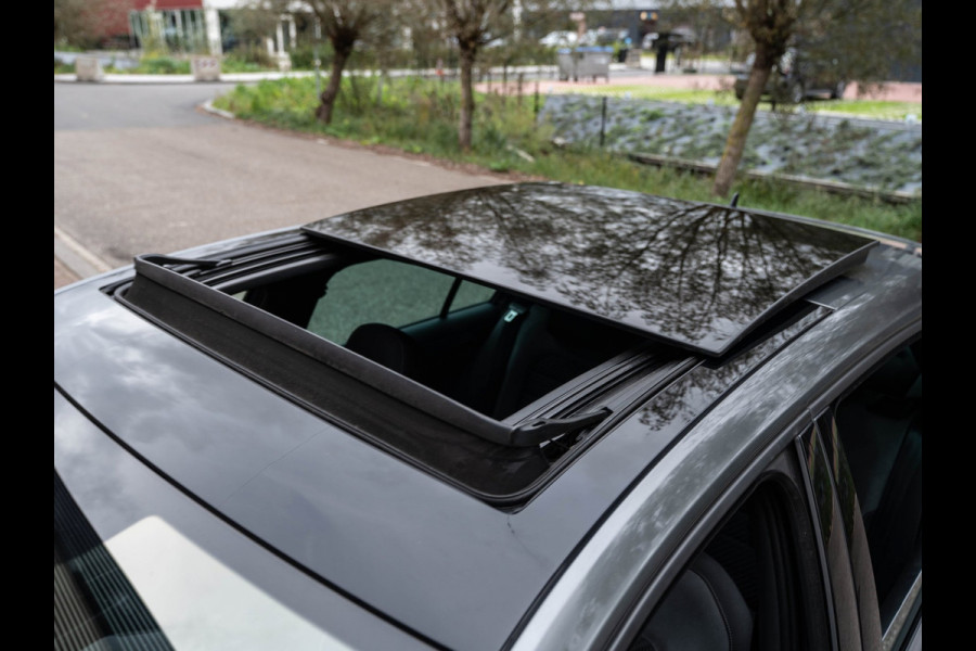 Volkswagen Golf 1.5 TSI 3xR-Line Pano/Camera/AppleCarPlay