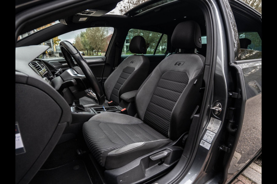 Volkswagen Golf 1.5 TSI 3xR-Line Pano/Camera/AppleCarPlay