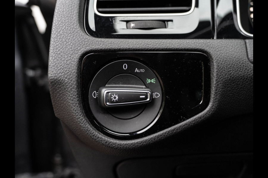 Volkswagen Golf 1.5 TSI 3xR-Line Pano/Camera/AppleCarPlay
