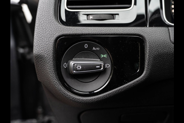 Volkswagen Golf 1.5 TSI 3xR-Line Pano/Camera/AppleCarPlay