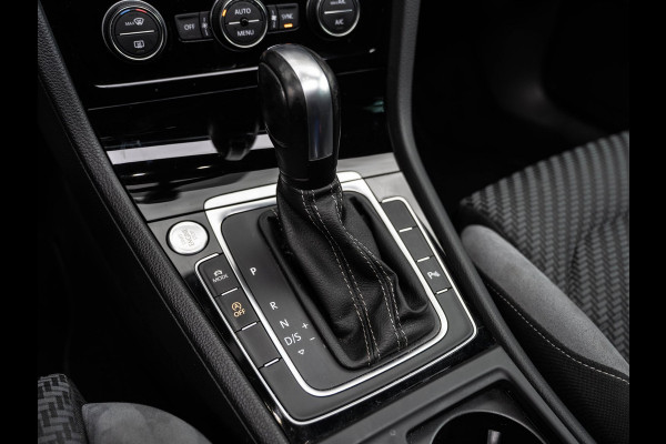 Volkswagen Golf 1.5 TSI 3xR-Line Pano/Camera/AppleCarPlay