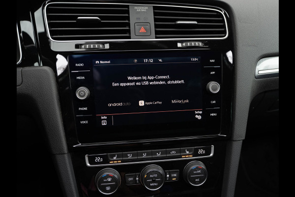 Volkswagen Golf 1.5 TSI 3xR-Line Pano/Camera/AppleCarPlay