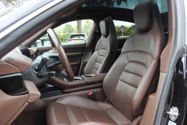 Porsche Taycan 4S Performance 84 kWh / SOH 90,9% / Panoramadak / 360Camera / Head-up / Achterasbesturing / Passenger Display / Luchtvering / 20'' / Keyless / Sportdesign+Chrono / Ventilatie+Massage / Bose / Dodehoek / DAB / Crui