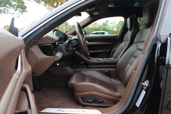Porsche Taycan 4S Performance 84 kWh / SOH 90,9% / Panoramadak / 360Camera / Head-up / Achterasbesturing / Passenger Display / Luchtvering / 20'' / Keyless / Sportdesign+Chrono / Ventilatie+Massage / Bose / Dodehoek / DAB / Crui