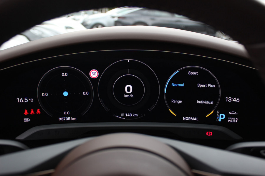 Porsche Taycan 4S Performance 84 kWh / SOH 90,9% / Panoramadak / 360Camera / Head-up / Achterasbesturing / Passenger Display / Luchtvering / 20'' / Keyless / Sportdesign+Chrono / Ventilatie+Massage / Bose / Dodehoek / DAB / Crui