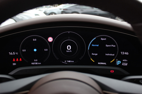 Porsche Taycan 4S Performance 84 kWh / SOH 90,9% / Panoramadak / 360Camera / Head-up / Achterasbesturing / Passenger Display / Luchtvering / 20'' / Keyless / Sportdesign+Chrono / Ventilatie+Massage / Bose / Dodehoek / DAB / Crui