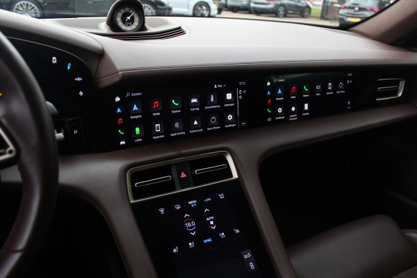 Porsche Taycan 4S Performance 84 kWh / SOH 90,9% / Panoramadak / 360Camera / Head-up / Achterasbesturing / Passenger Display / Luchtvering / 20'' / Keyless / Sportdesign+Chrono / Ventilatie+Massage / Bose / Dodehoek / DAB / Crui