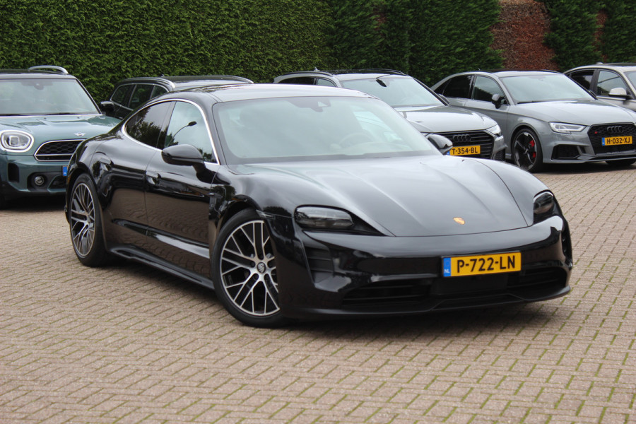 Porsche Taycan 4S Performance 84 kWh / SOH 90,9% / Panoramadak / 360Camera / Head-up / Achterasbesturing / Passenger Display / Luchtvering / 20'' / Keyless / Sportdesign+Chrono / Ventilatie+Massage / Bose / Dodehoek / DAB / Crui