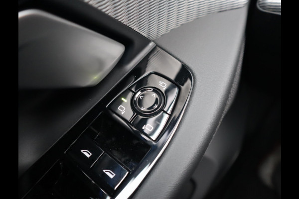 BMW 5 Serie Touring 520i | Pano | 360 Camera | HUD | Trekhaak | Bowers & Wilkins