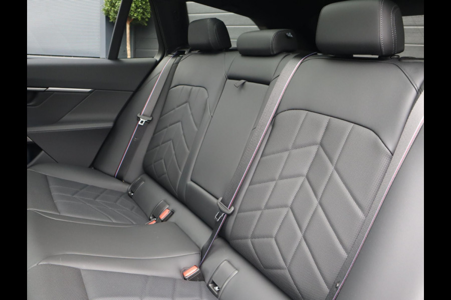 BMW 5 Serie Touring 520i | Pano | 360 Camera | HUD | Trekhaak | Bowers & Wilkins