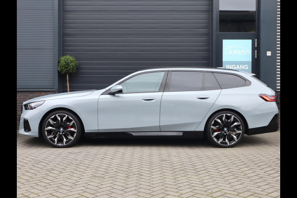 BMW 5 Serie Touring 520i | Pano | 360 Camera | HUD | Trekhaak | Bowers & Wilkins