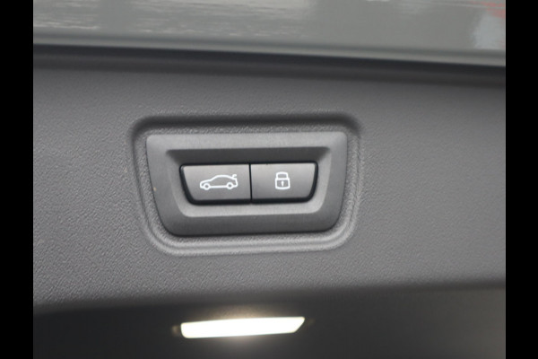 BMW 5 Serie Touring 520i | Pano | 360 Camera | HUD | Trekhaak | Bowers & Wilkins