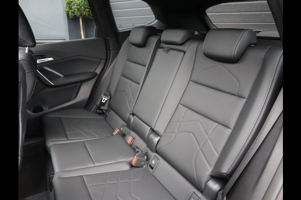 BMW X1 sDrive18i | Panorama | Camera | Trekhaak
