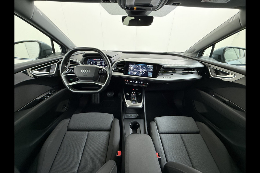 Audi Q4 e-tron SOH 92% 300PK Quattro Launch Edition Advanced Plus 82kWh Warmtepomp Adap.Cruise Trekhaak Head-Up Camera Elek.Stoelen+Memory +Ver Keyless advanced Apple Carplay/Android Auto Bluetooth Privacy Glas Lmv Matrix-Led Isofix 1.200KG Trekgewicht Origineel Nederlandse Auto