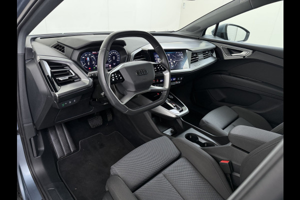 Audi Q4 e-tron SOH 92% 300PK Quattro Launch Edition Advanced Plus 82kWh Warmtepomp Adap.Cruise Trekhaak Head-Up Camera Elek.Stoelen+Memory +Ver Keyless advanced Apple Carplay/Android Auto Bluetooth Privacy Glas Lmv Matrix-Led Isofix 1.200KG Trekgewicht Origineel Nederlandse Auto