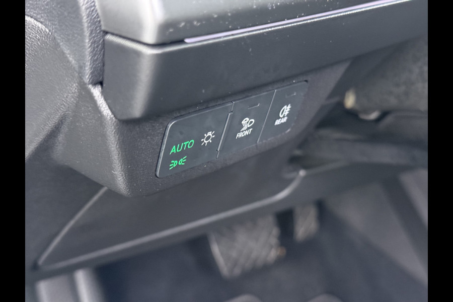 Audi Q4 e-tron SOH 92% 300PK Quattro Launch Edition Advanced Plus 82kWh Warmtepomp Adap.Cruise Trekhaak Head-Up Camera Elek.Stoelen+Memory +Ver Keyless advanced Apple Carplay/Android Auto Bluetooth Privacy Glas Lmv Matrix-Led Isofix 1.200KG Trekgewicht Origineel Nederlandse Auto