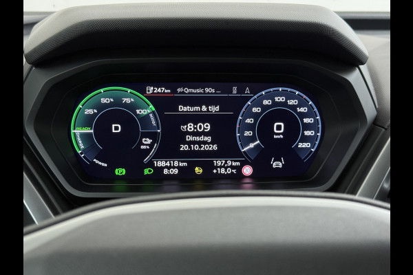 Audi Q4 e-tron SOH 92% 300PK Quattro Launch Edition Advanced Plus 82kWh Warmtepomp Adap.Cruise Trekhaak Head-Up Camera Elek.Stoelen+Memory +Ver Keyless advanced Apple Carplay/Android Auto Bluetooth Privacy Glas Lmv Matrix-Led Isofix 1.200KG Trekgewicht Origineel Nederlandse Auto
