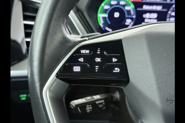Audi Q4 e-tron SOH 92% 300PK Quattro Launch Edition Advanced Plus 82kWh Warmtepomp Adap.Cruise Trekhaak Head-Up Camera Elek.Stoelen+Memory +Ver Keyless advanced Apple Carplay/Android Auto Bluetooth Privacy Glas Lmv Matrix-Led Isofix 1.200KG Trekgewicht Origineel Nederlandse Auto
