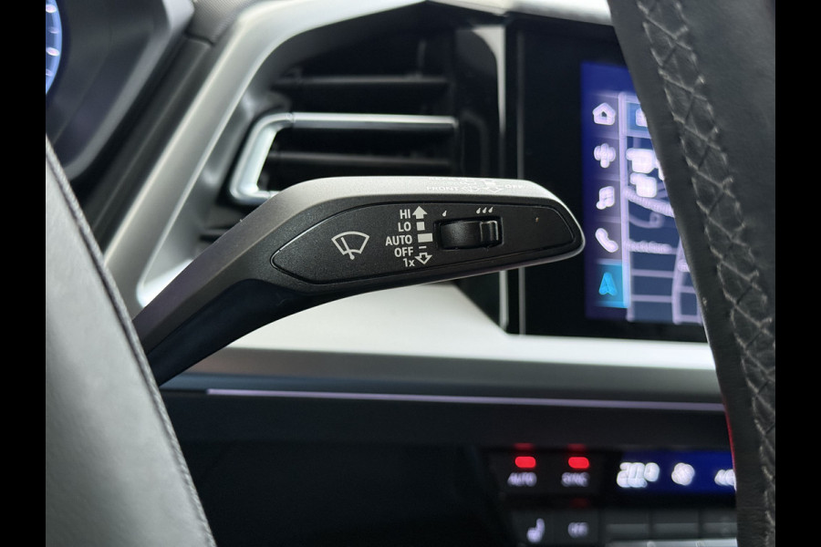 Audi Q4 e-tron SOH 92% 300PK Quattro Launch Edition Advanced Plus 82kWh Warmtepomp Adap.Cruise Trekhaak Head-Up Camera Elek.Stoelen+Memory +Ver Keyless advanced Apple Carplay/Android Auto Bluetooth Privacy Glas Lmv Matrix-Led Isofix 1.200KG Trekgewicht Origineel Nederlandse Auto