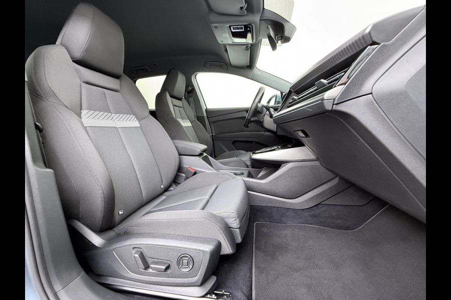 Audi Q4 e-tron SOH 92% 300PK Quattro Launch Edition Advanced Plus 82kWh Warmtepomp Adap.Cruise Trekhaak Head-Up Camera Elek.Stoelen+Memory +Ver Keyless advanced Apple Carplay/Android Auto Bluetooth Privacy Glas Lmv Matrix-Led Isofix 1.200KG Trekgewicht Origineel Nederlandse Auto
