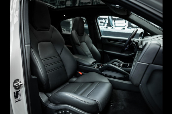 Porsche Cayenne Coupé 3.0 E-Hybrid Black Edition