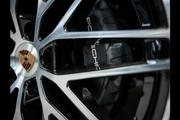 Porsche Cayenne Coupé 3.0 E-Hybrid Black Edition