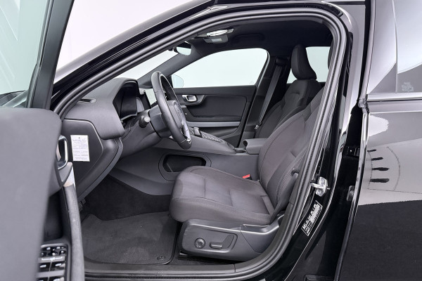 Polestar 2 Standard Range Single Motor 63kWh (CAMERA, STOELVERWARMING, CARPLAY)