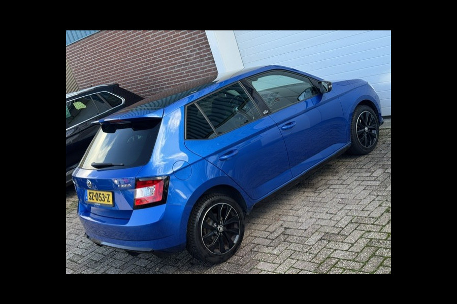 Škoda Fabia 1.0 TSI Monte Carlo -LED-Stoelverwarming-Climate-Panorama dak - Sportstoelen - Parkeersensoren - 12 maanden garantie